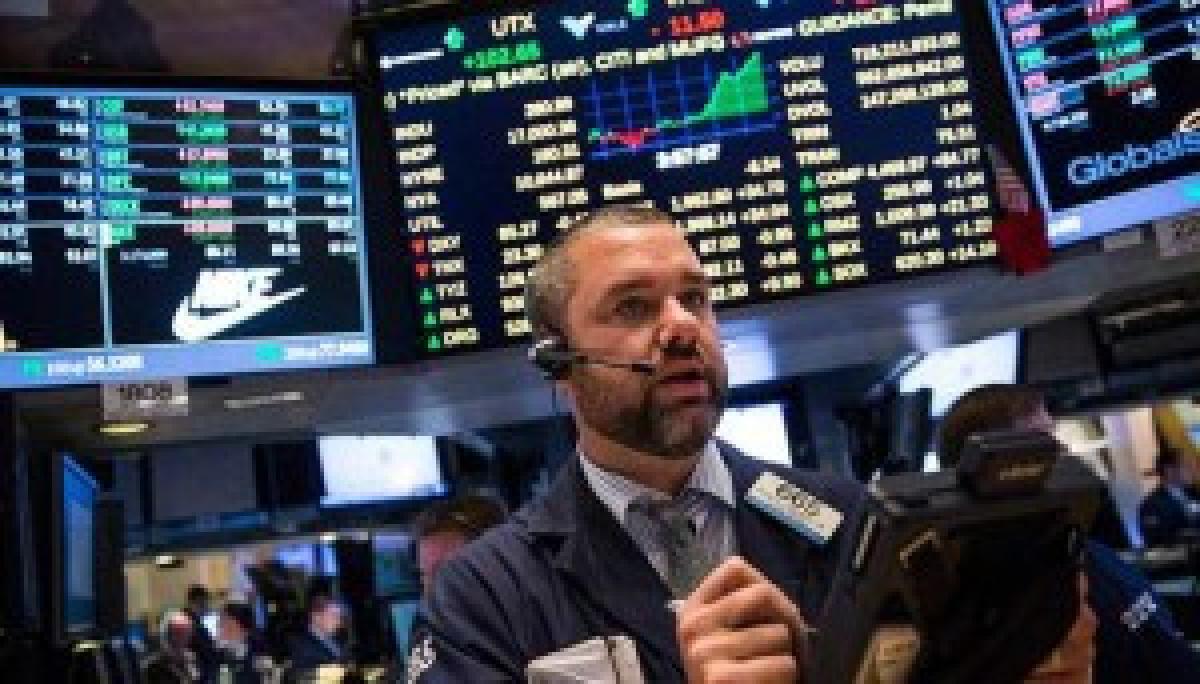 US stocks extend gains as rate-hike fears ease